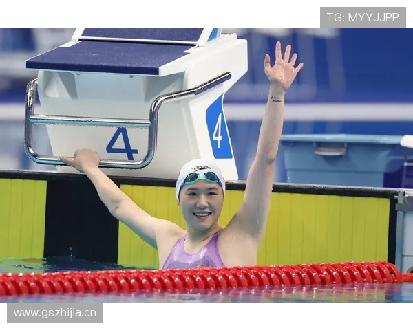 叶诗文家的冰箱里塞满了蛋白粉，邻居以为她开健身房