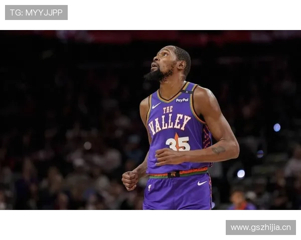 杜兰特无球效率提升，拉开空间能力改变太阳进攻结构