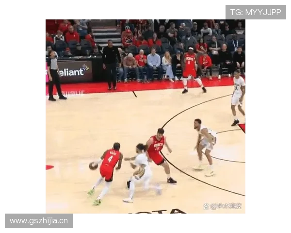 申京挡拆串联制造内线错位助火箭拉开空间